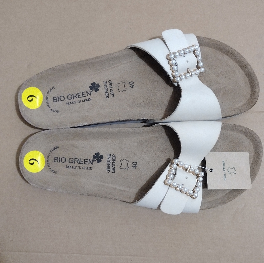 BIO GREEN Made in Spain Beige Big Tonal Pearl suede Buckle Slide Sandals SZ/9-40